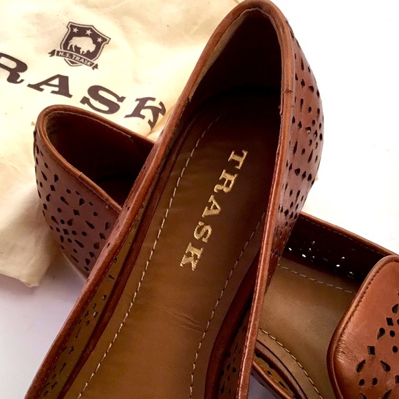 Trask New, Perforated Leather Loafer Flats 9-1/2 M - Picture 3 of 8